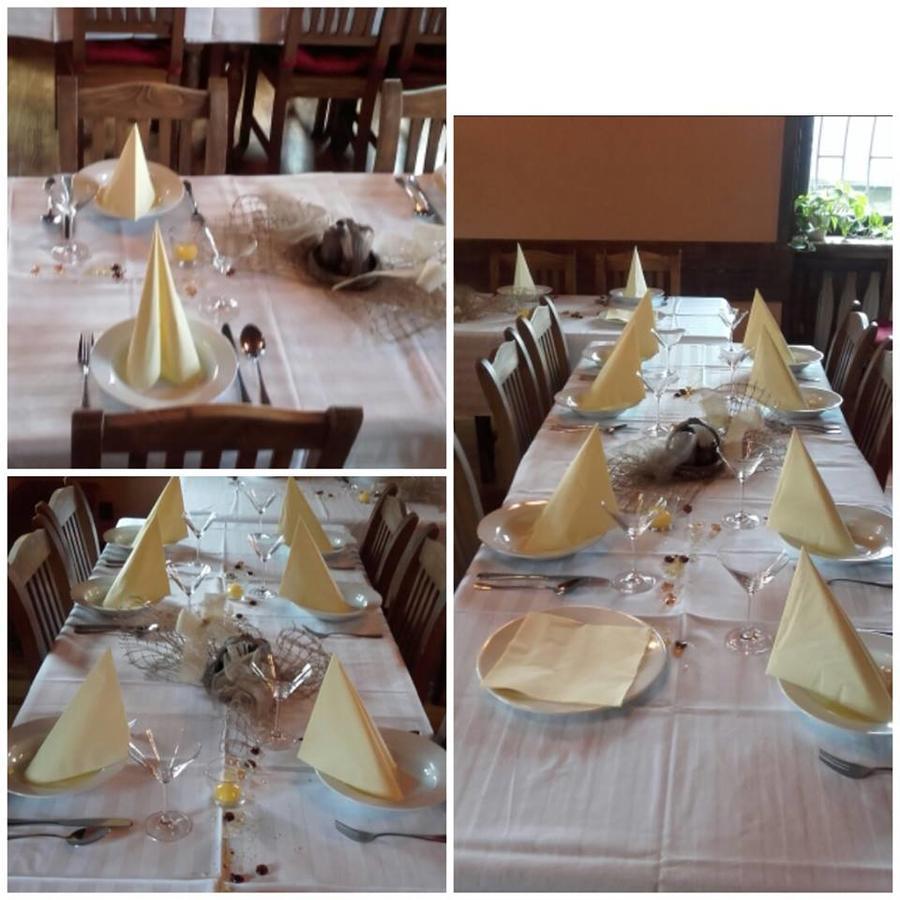 Penzion A Restaurace U Mamy Hotel Frýdek-Místek Buitenkant foto